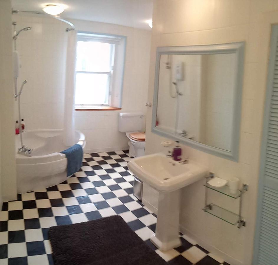 Kirkview House Bed & Breakfast Moffat Dış mekan fotoğraf